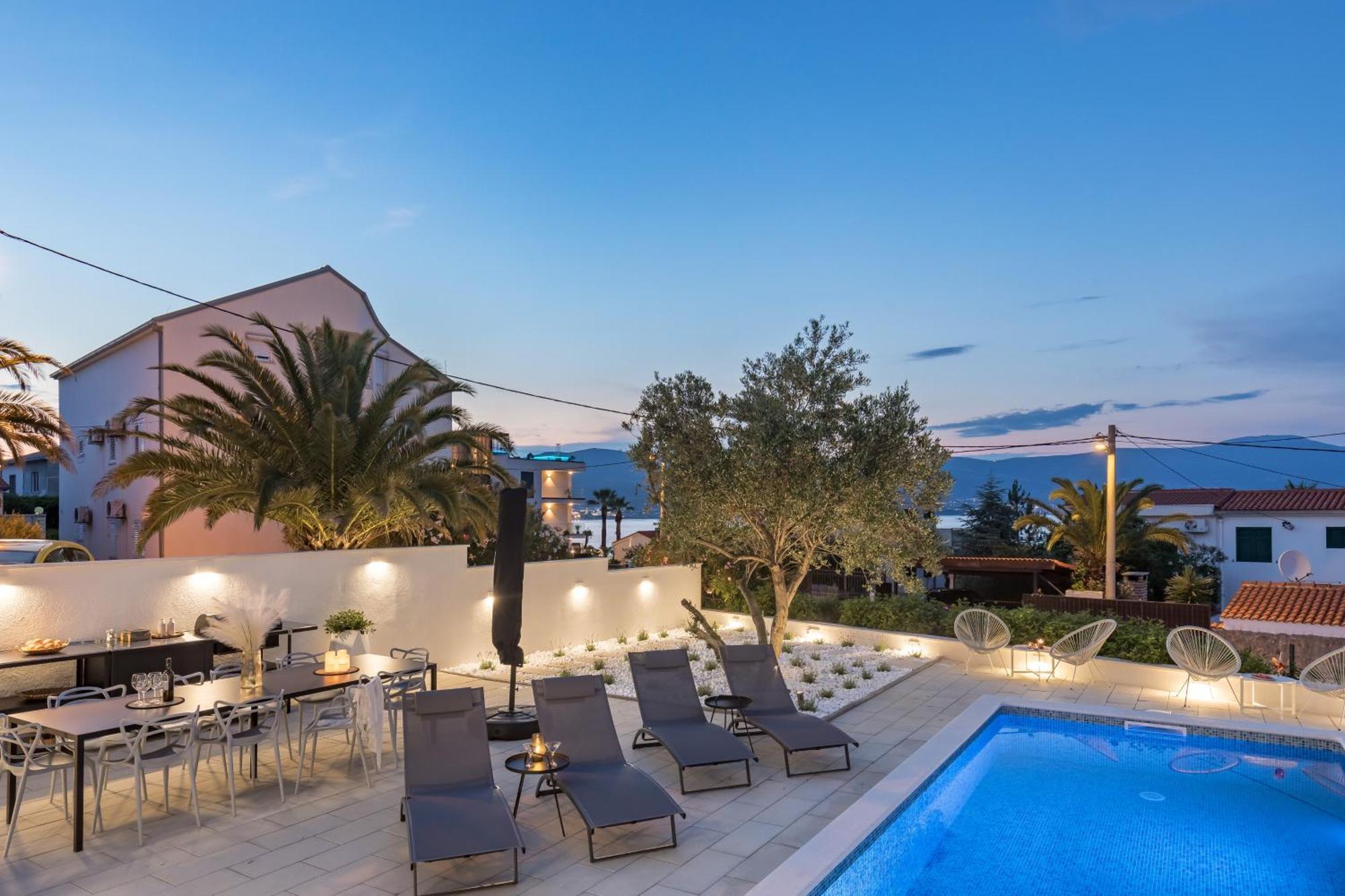 Apartments Marina Трогир Екстериор снимка