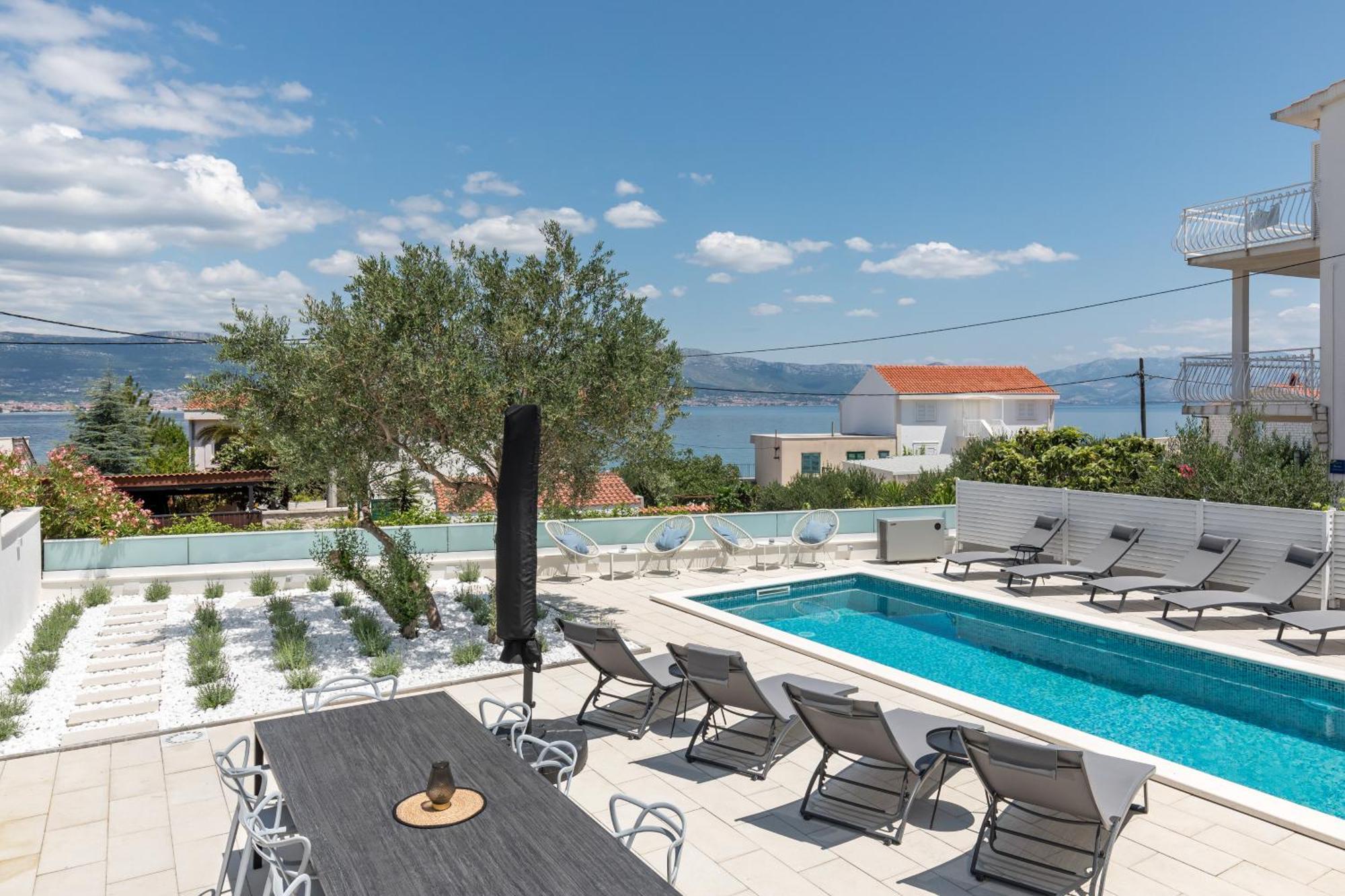 Apartments Marina Трогир Екстериор снимка
