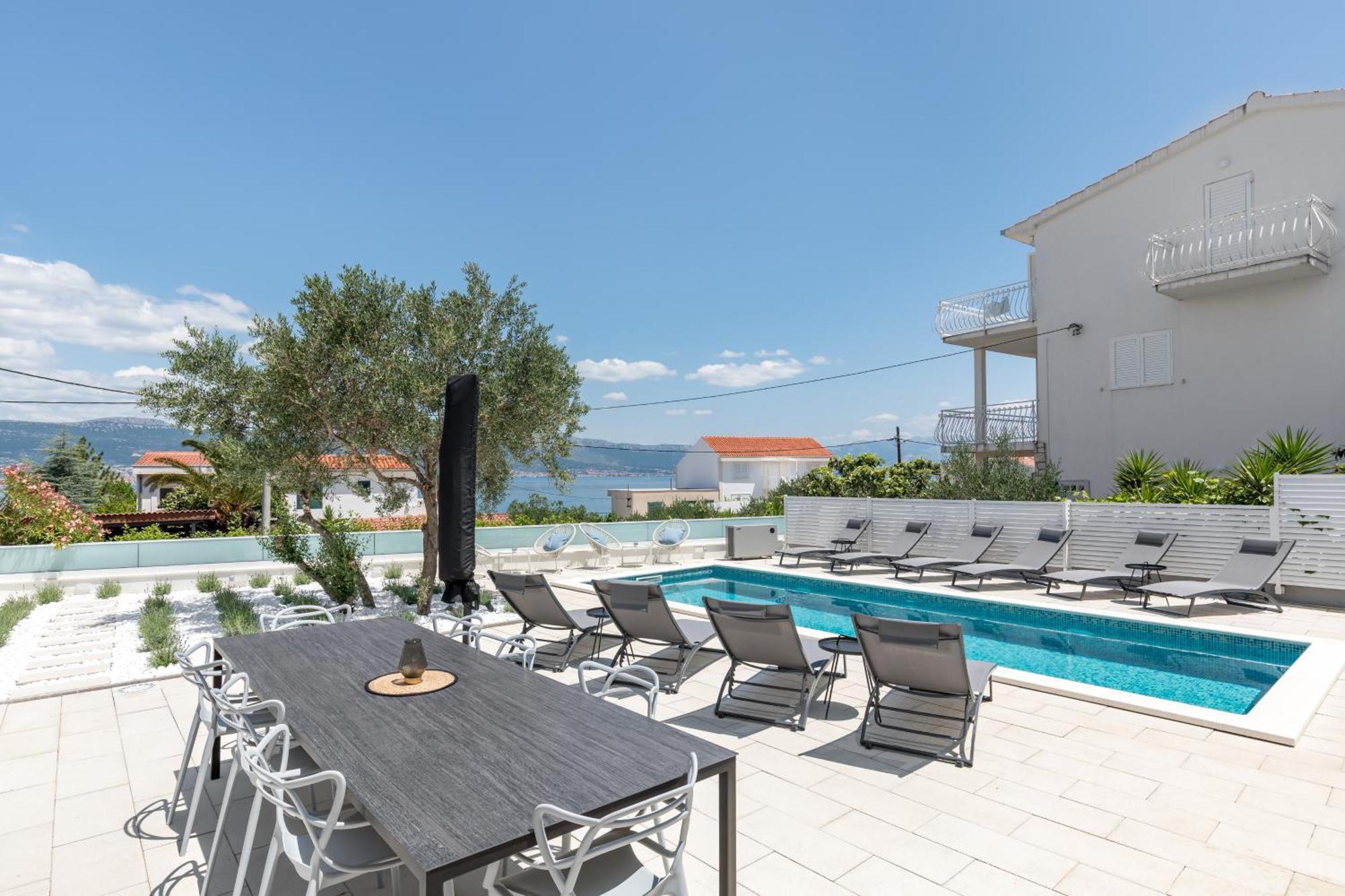 Apartments Marina Трогир Екстериор снимка