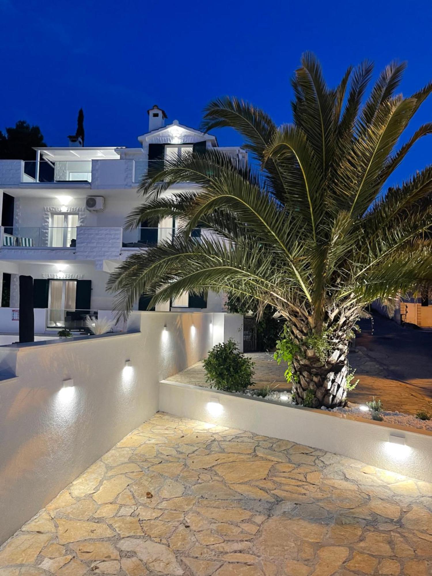 Apartments Marina Трогир Екстериор снимка