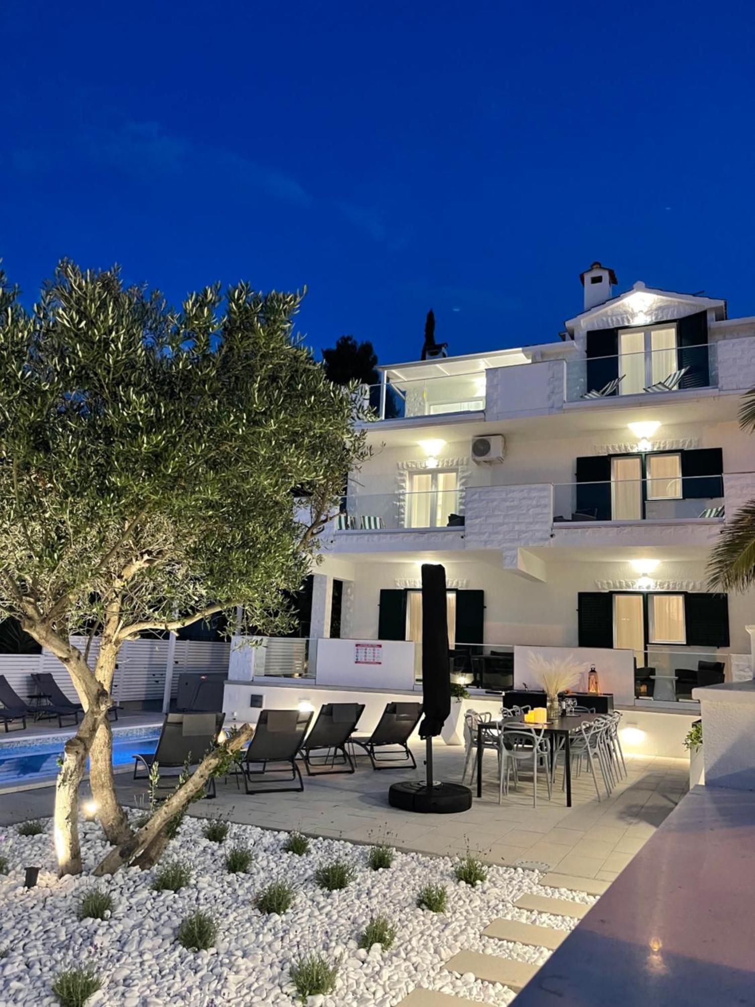 Apartments Marina Трогир Екстериор снимка