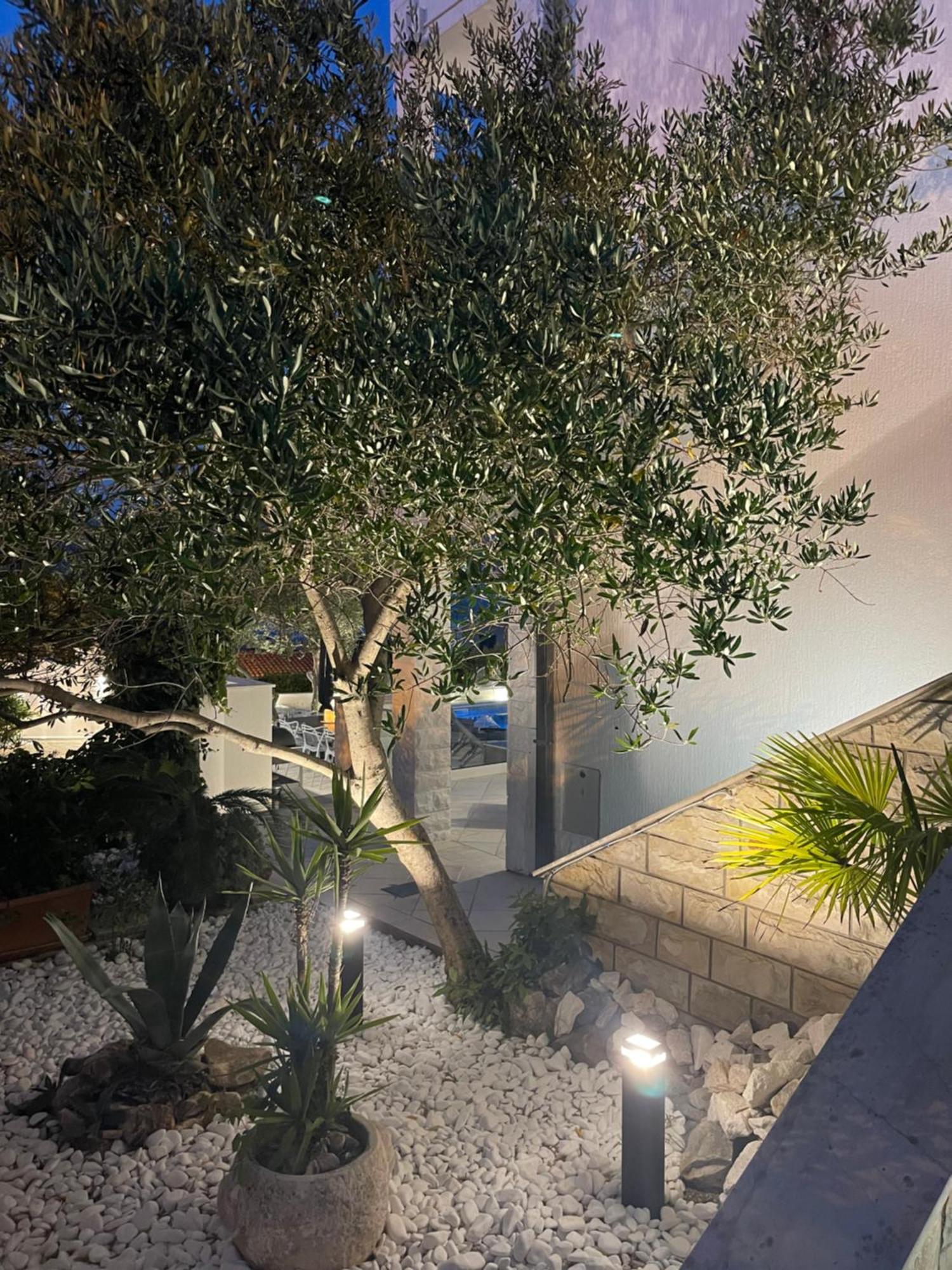 Apartments Marina Трогир Екстериор снимка